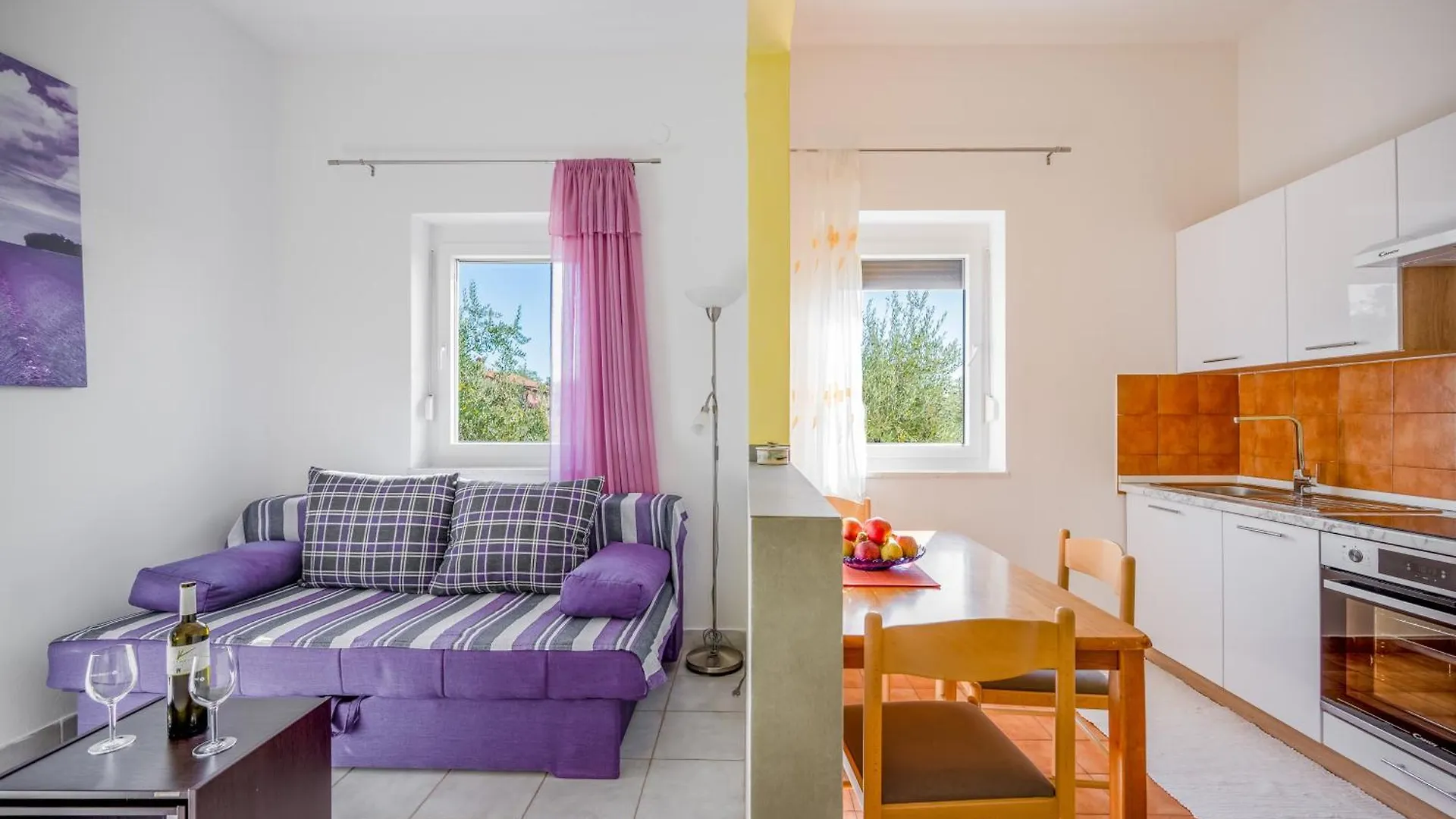 Apartments Niki Pula 0*,
