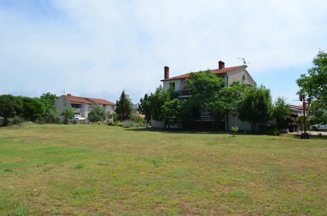 Apartments Niki Pula Croatie