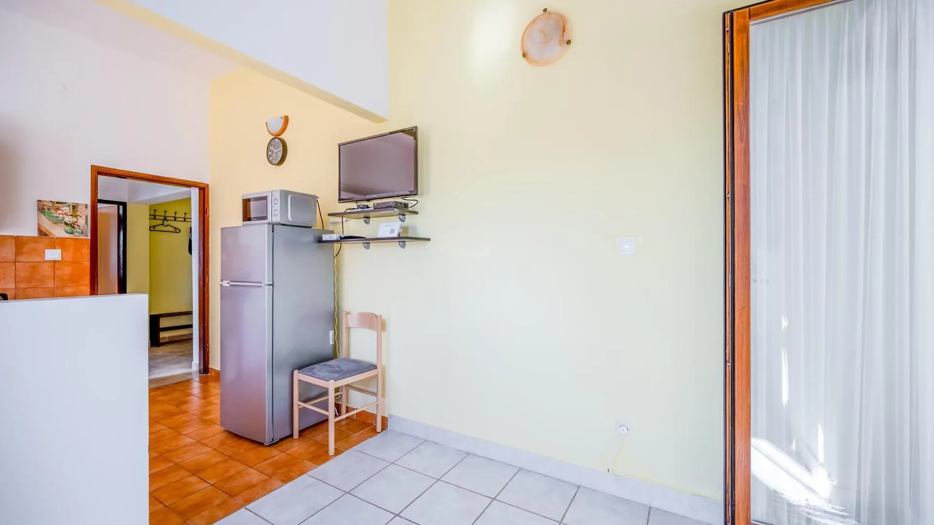 Apartments Niki Pula 0*,  Croatia